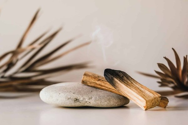 Quelles sont les meilleures pratiques pour cuisiner avec des huiles essentielles comestibles?