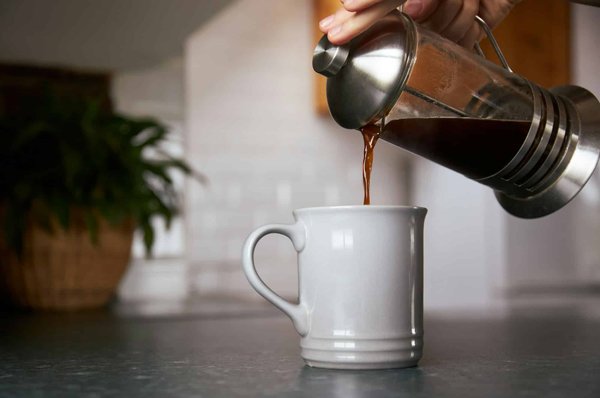 Comment sélectionner une machine à café avec broyeur en céramique pour un arôme préservé ?